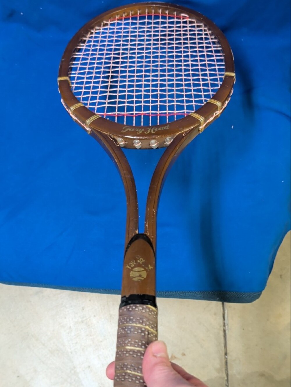 Head Wooden Tennis Racket in Brown with Red Strings - Picture 2 of 9